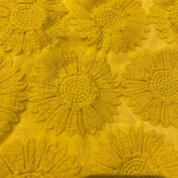 Joe fresh sunflower skirt - Picture 2 of 3